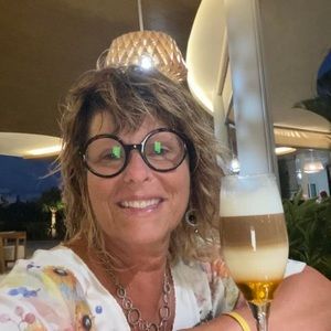 Meet your Posher, Carole